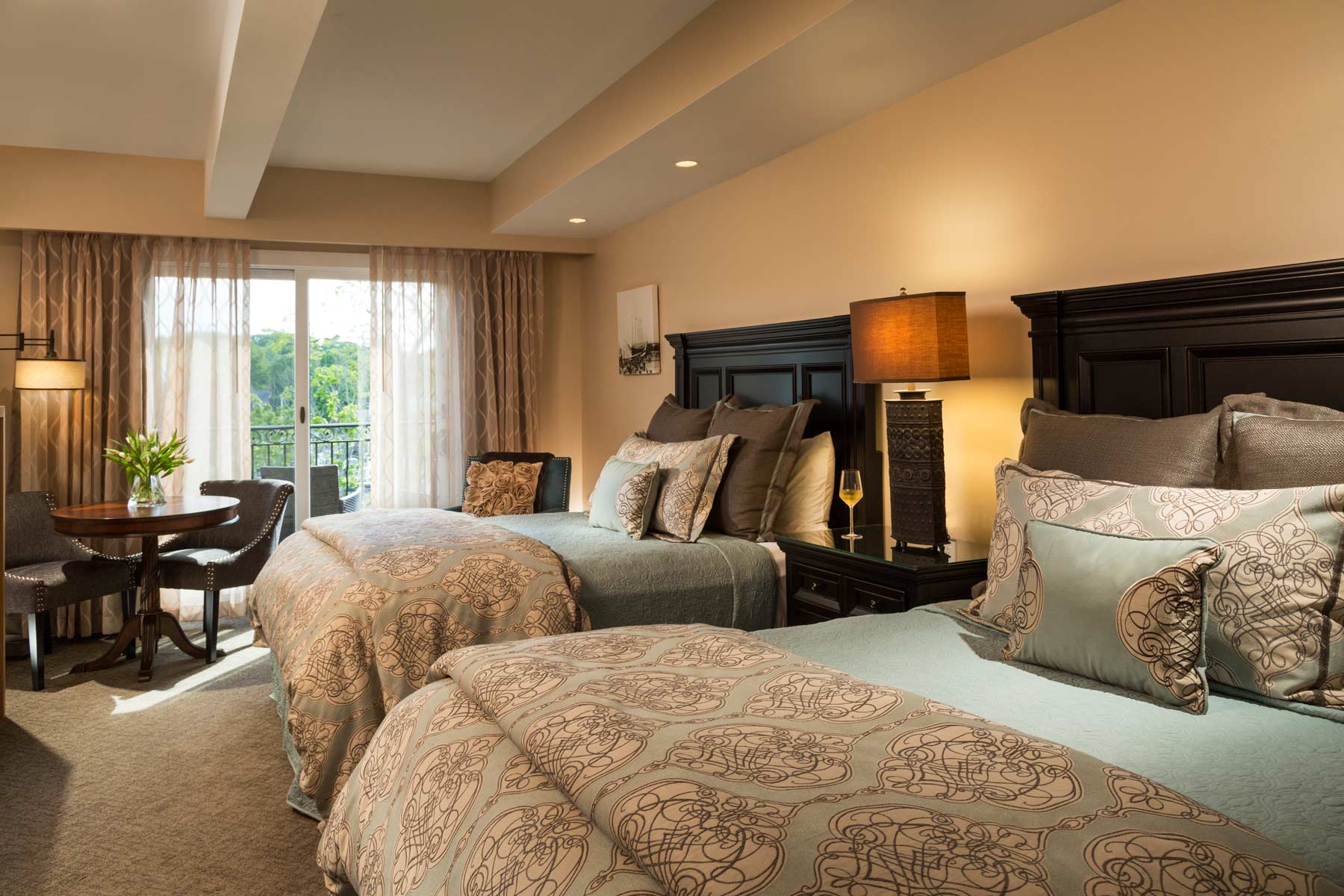 SixteenBayView-Rooms-32-1.jpg